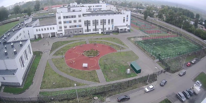 Теплоэнерго и МЭС отмечают День строителя и открывают новую школу